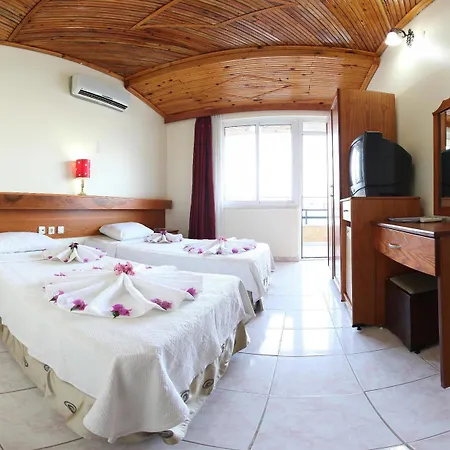 Oz-can Hotel 2*