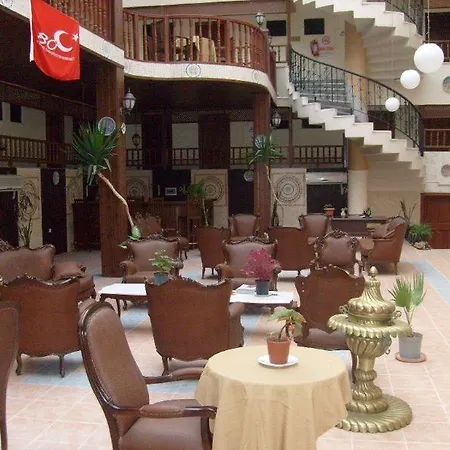Oz-can Hotel 2*